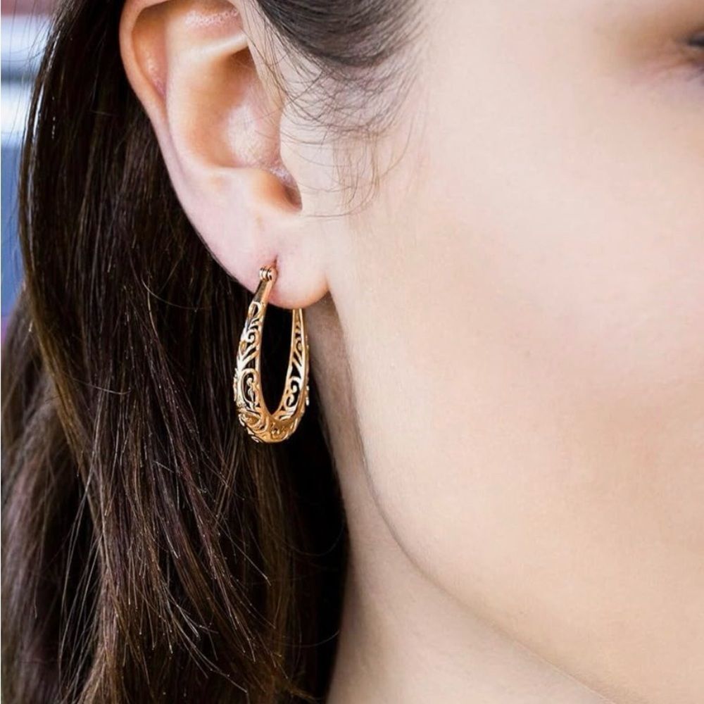 NEW 14K Gold Plated Filigree Hoop Earrings - Picture 3 of 3